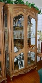CURIO Cabinets