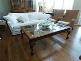 living room furniture 