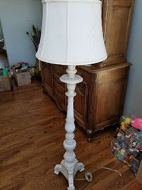 standing lamp