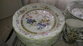 45 pieces Mikasa Heritage imari bouquet