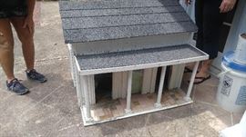 Air conditioned dog house