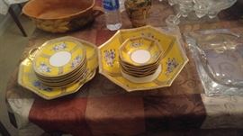 Noritake desert set 14 peices