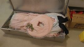 Trunk of vintage dresses gone with type with gloves & hats