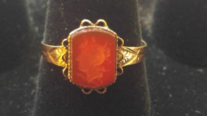 14 kt Gold antique cameo ring