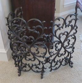 Cast iron fireplace screen