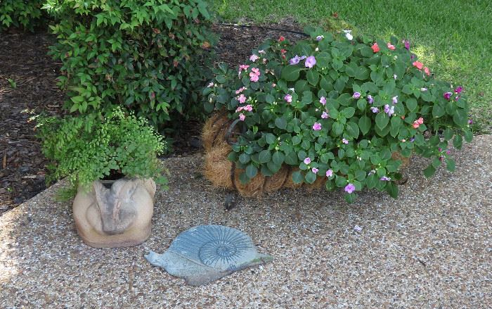 Plants & planters