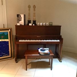 Baldwin Piano.