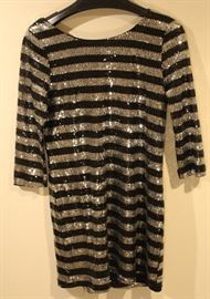 Paraella short dress. 