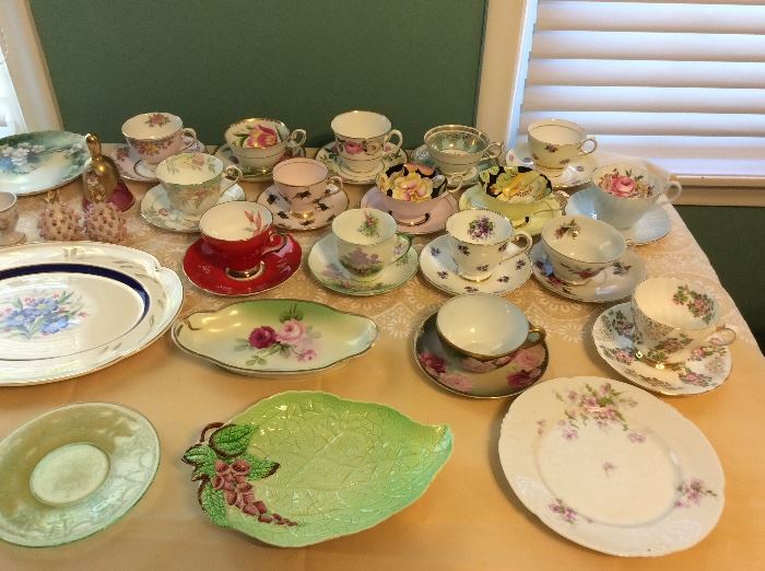 LOVELY CHINA TEA CUPS