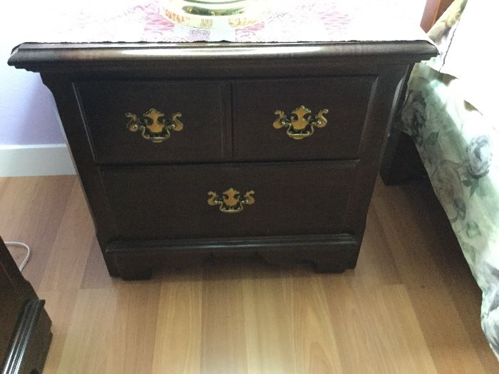 Two night stands, quality in excellent condition 