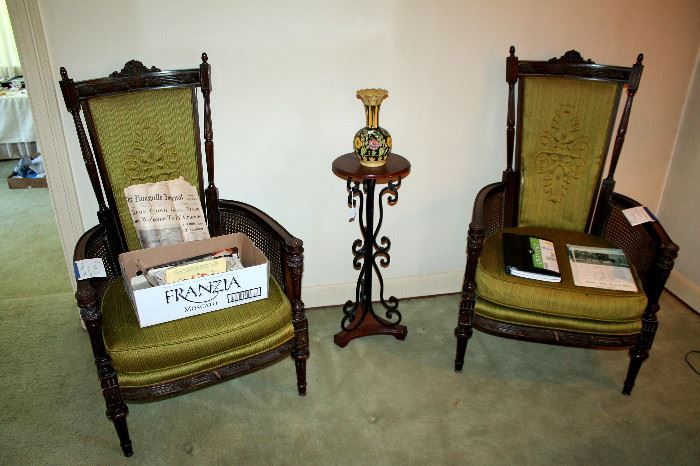 Vintage armchairs, small iron / wood stand, pottery vase
