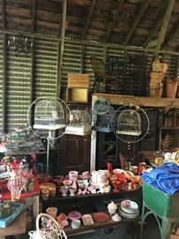 Birdcages and Stands, Crates, and Baskets