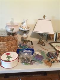 Vintage lamps and jewelry