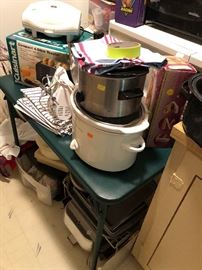 crock pot and slow cooker along with a George Foreman grill