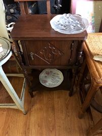 small and neat smoking stand