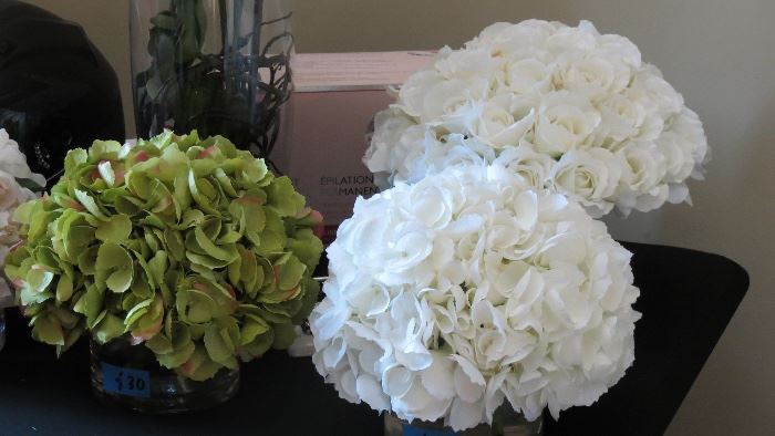 Gorgeous flower arrangements that look classy and clean