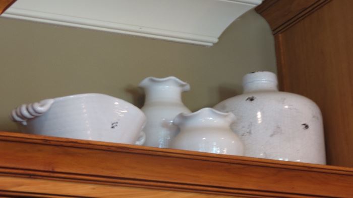 Large ceramic vases, Assorted Items