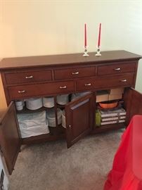 Kincaid cherry park solid wood console