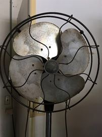 Emerson Electric free standing 4 blade fan that operates smoothly