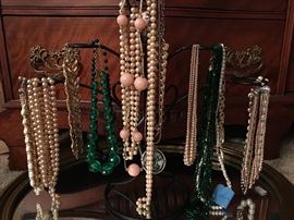 Nice selection of vintage costume jewelry