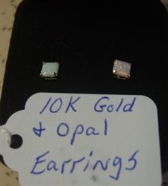 10K Gold & Opal Earrings