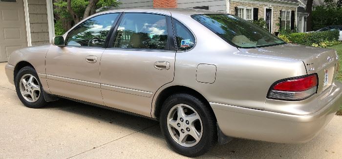 Toyota Avalon, 4D, 1997, 144,250 mi (Sealed Bid Auction)
