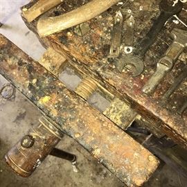 Only the work bench and attached vises are sold