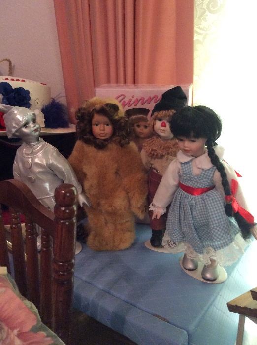 Madam Alexander Wizard of Oz dolls