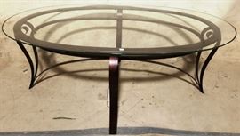 Oval cocktail table