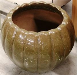 Pottery planter