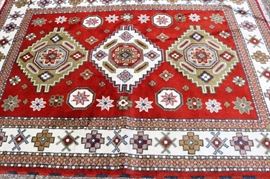 5.7 x 8 Kazak rug