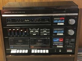Sanyo Stereo Music System w/Cart!