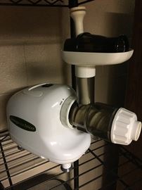 Omega Juicer & Accessories!!