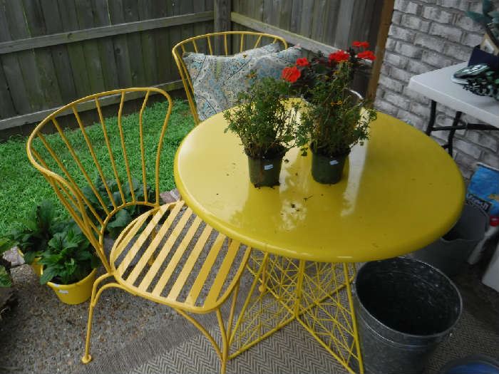What a cute yellow Bistro table. Great for your home or an early Christmas gift they will love! 