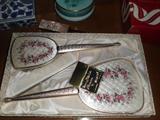 Vintage vanity set