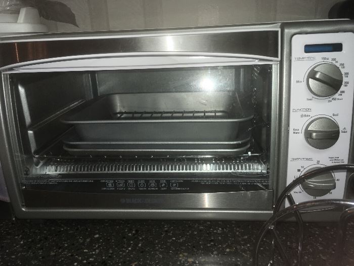 Black and Decker Toaster Oven