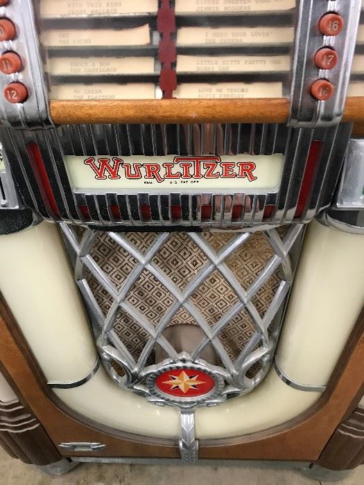 This Wurlitzer jukebox is part of the auction.
