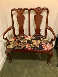 Stratton "OldTowne" Queen Anne style double chair 