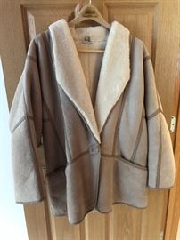 Ladies shearling single button coat