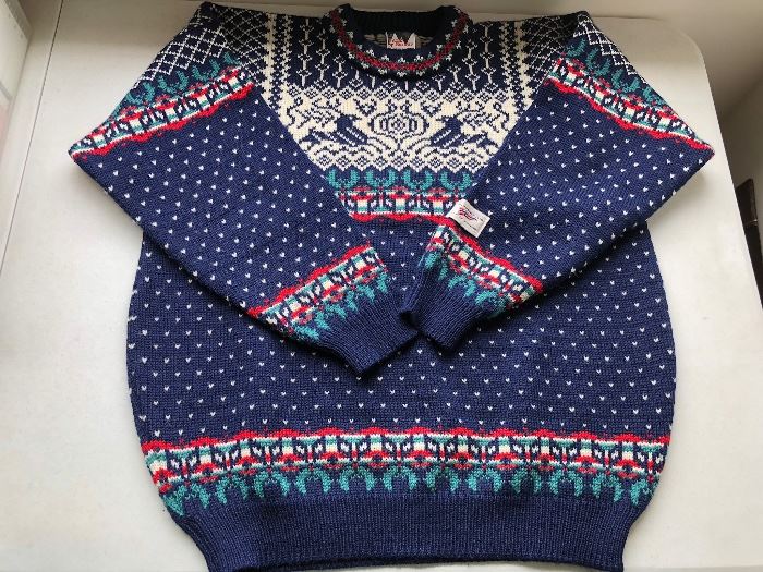 Men’s vintage Dale of Norway wool sweater