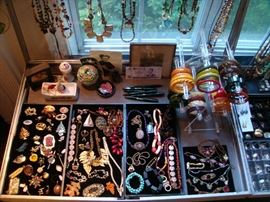 Costume & Bakelite Jewelry 