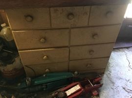 An old chest of drawers that needs to be rescued!