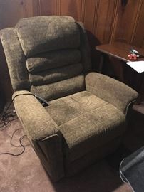 This is lift chair that is like new -- $1,100.00 new!  Only $300.00!