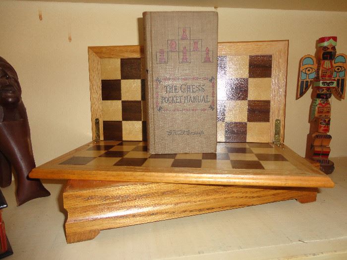 Portable Chess set in box with antique Chess manual