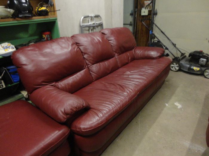 Large leather sofa in good used condition