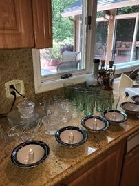 KITCHENWARE / GLASSWARE / BAKEWARE