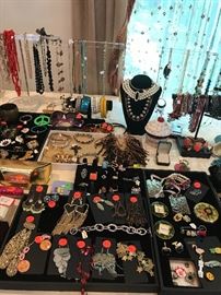 HUGE SELECTION OF COSTUME JEWELRY 