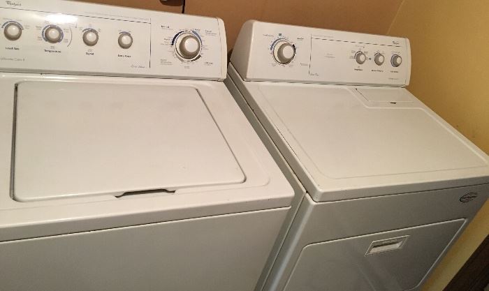 Whirlpool Ultimate Care II Quiet Washer (Washing Machine) & Whirlpool Ultimate Care II Quiet Dry Dryer 
