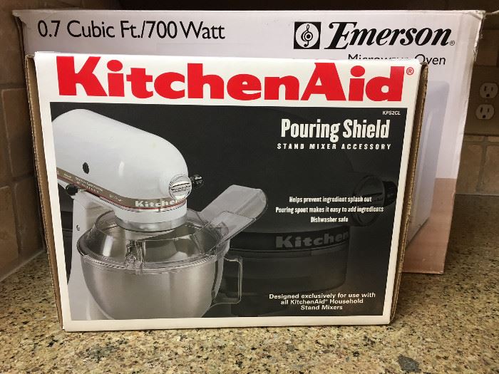 Kitchen Aid Pouring Shield