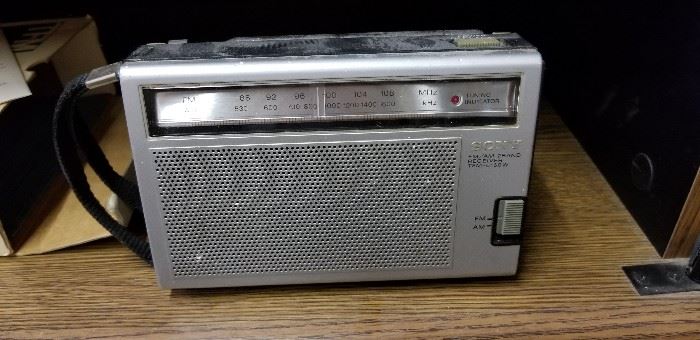 22. Vintage Transistor radio
